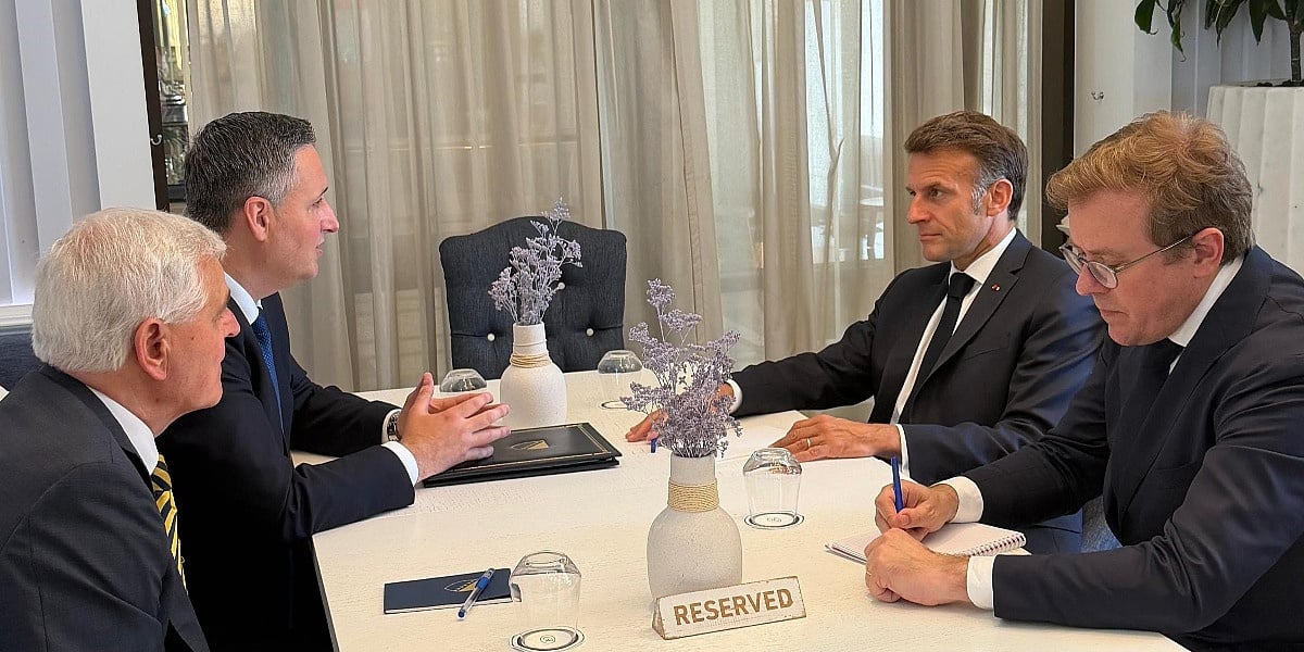 Bećirović se sastao s Macronom: U fokusu razgovora bilo pitanje visokog predstavnika i uloga OHR-a