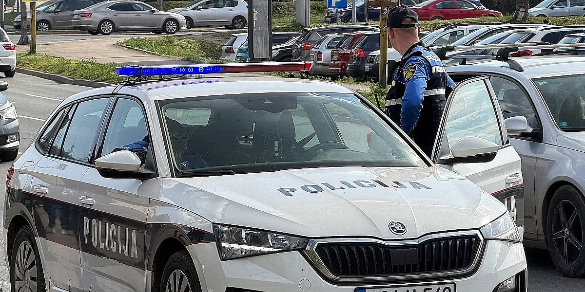 Tri osobe povrijeđene u saobraćajnoj nesreći u Srebreniku