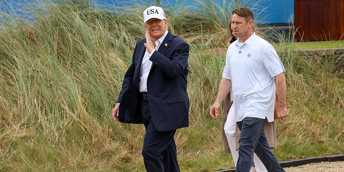 Trump traži od Zelenskog da prestane napadati ruske rafinerije: Za skupu naftu mu kriva Ukrajina, a ne rat s Iranom