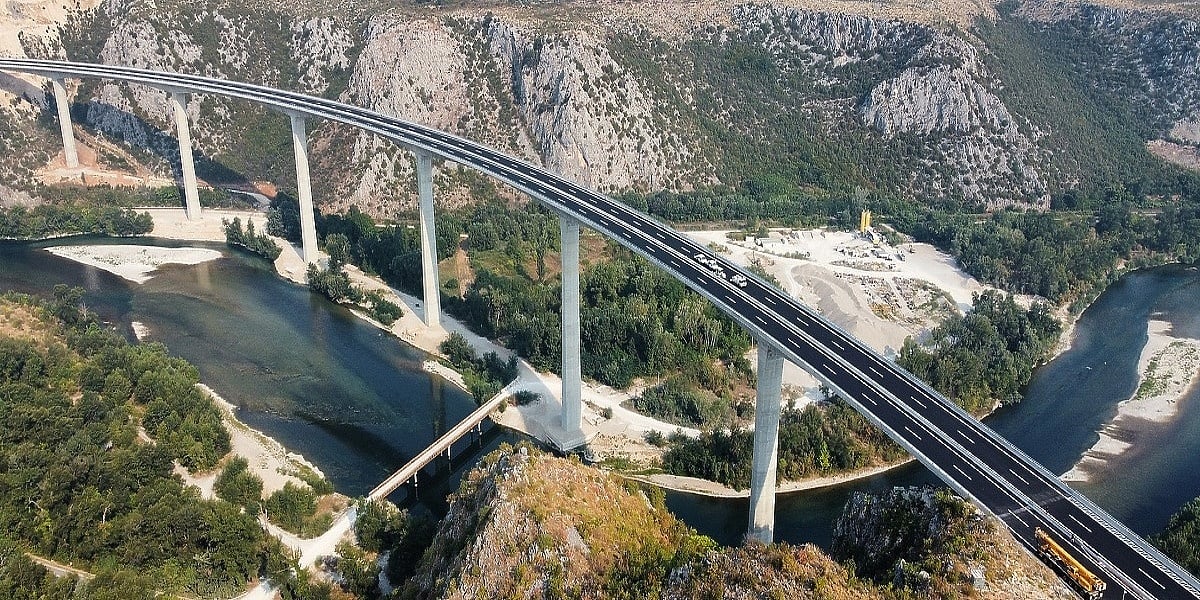 Hercegovina: Autoceste FBiH najavile povremeno gašenje rasvjete na mostu Hercegovina: Radi se na programiranju svjetala