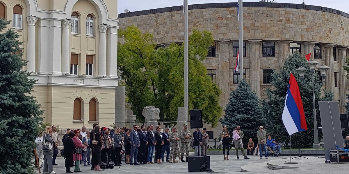 Banja Luka danas okićena zastavama Republike Srpske i Srbije