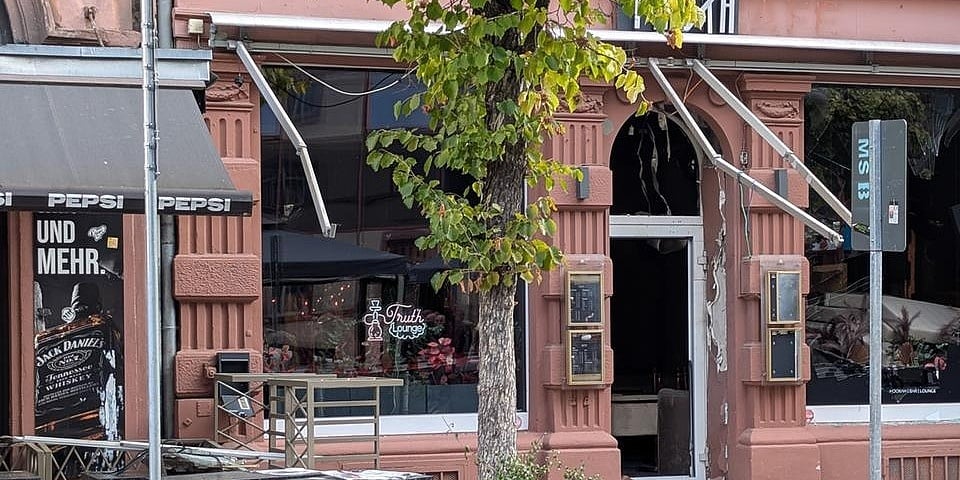 Jezivi trend potresa Frankfurt: Zbog čega gore ugostiteljski objekti i ko su "klinci bombaši"