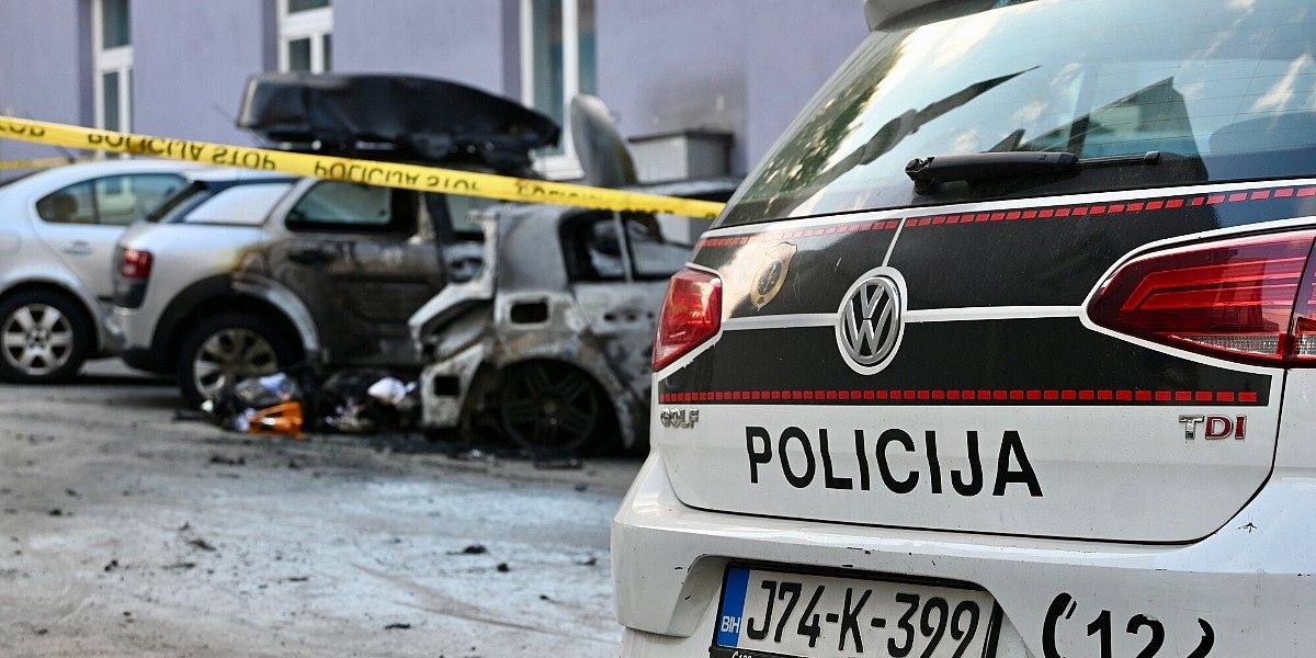 Sarajevo: Uhapšen 33-godišnji muškarac iz Vogošće zbog paljevine automobila u naselju Marijin Dvor