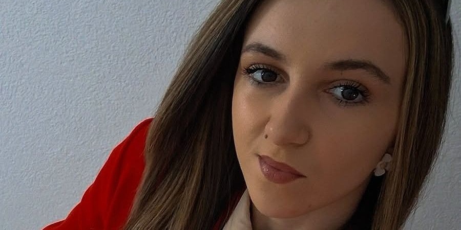 Merjem Mandžuka ima 22 godine, a s bolešću se bori već 10: Sada je za operaciju potrebno 41.000 KM