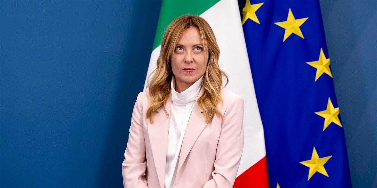 Italija zvanično zabranila burke i nikabe u školama, oglasila se Meloni: Niko ne može prisiliti djevojku da skriva lice