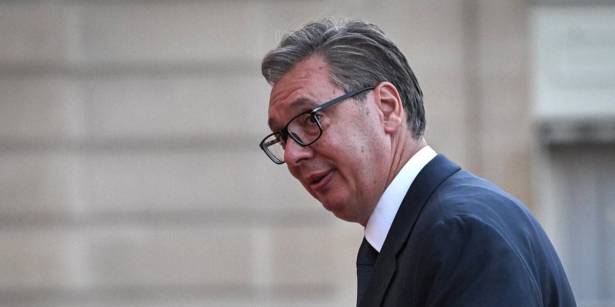 Aleksandar Vučić podnio ostavku na mjesto predsjednika Srbije