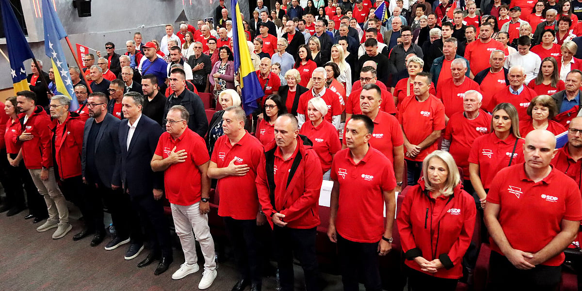 SDP najavio minimalnu platu od 1.500 KM i penziju od 1.000 KM: "Radnik nije potrošna roba"