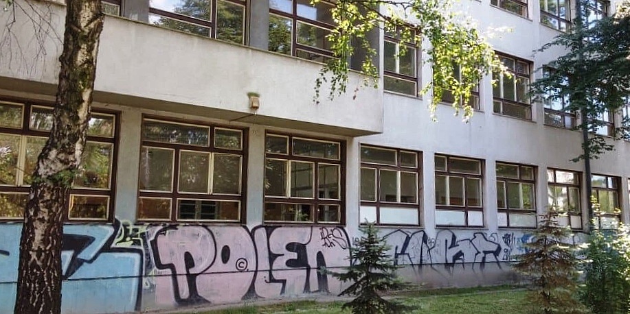 Srednjoškolac u Tuzli prijetio da će u školu donijeti pušku i poubijati učenike, policija vrši istragu