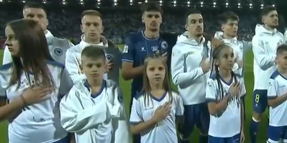 Lijepa gesta Kerima Alajbegovića: Mladi reprezentativac obradovao sina Edina Džeke na Bilinom polju
