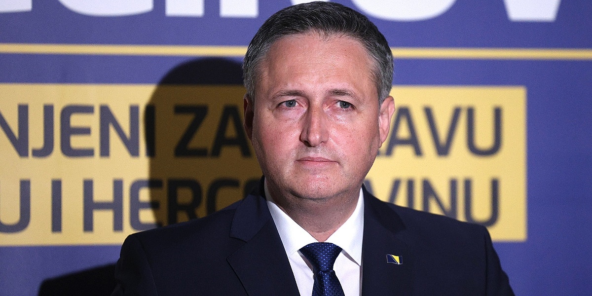 Denis Bećirović proglasio pobjedu i osvojio novi mandat u Predsjedništvu BiH