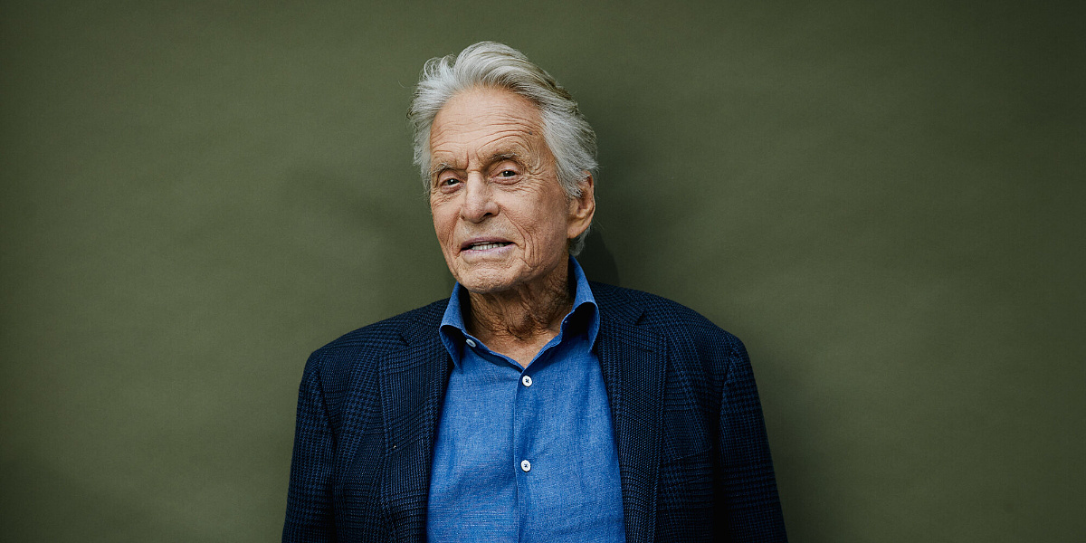 Michael Douglas u novim memoarima o ocu Kirku i teškim trenucima: "Gledao sam na tatu kao na Supermana"