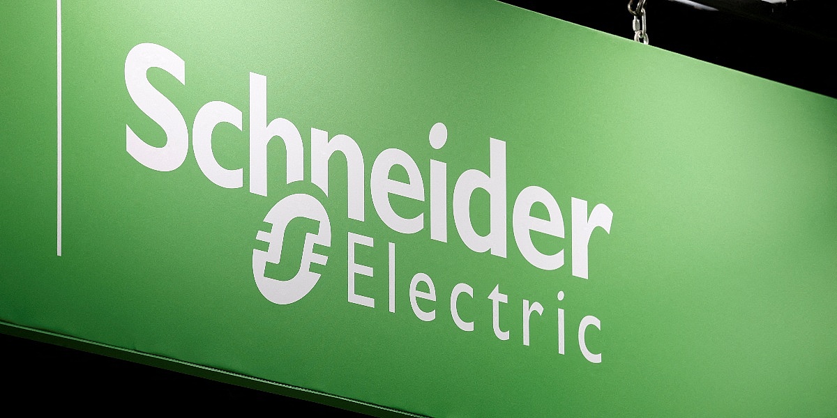 Schneider Electric preuzima PTC za 22,6 milijardi dolara, reakcija tržišta obilježena padom dionica
