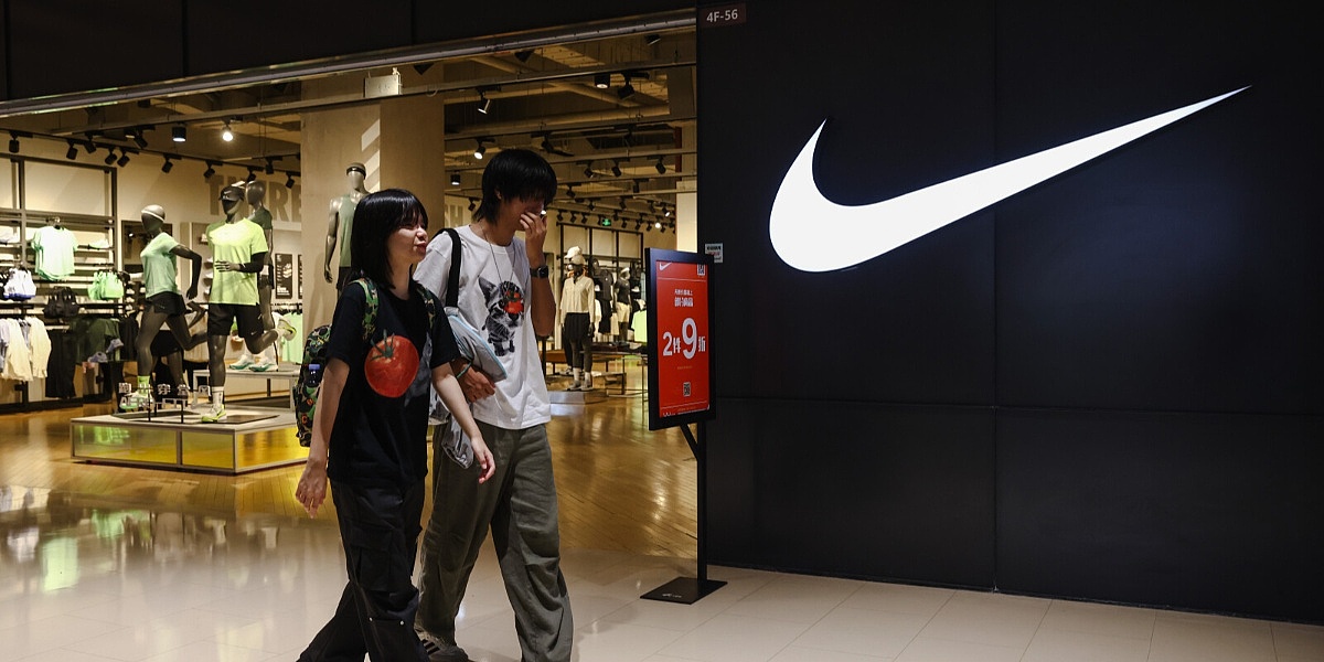 S&P umanjio kreditni rejting Nikea uz prognozu oštrijeg pada prihoda na kineskom tržištu