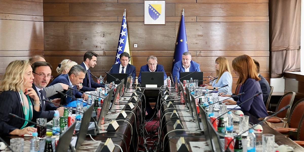 Vlada Federacije BiH osigurala gotovo 50 miliona KM novog zaduženja putem Sarajevske berze