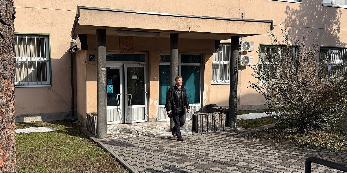 Potvrđena optužnica protiv mladića iz Živinica zbog posjedovanja droge i modifikovanog pištolja s mecima