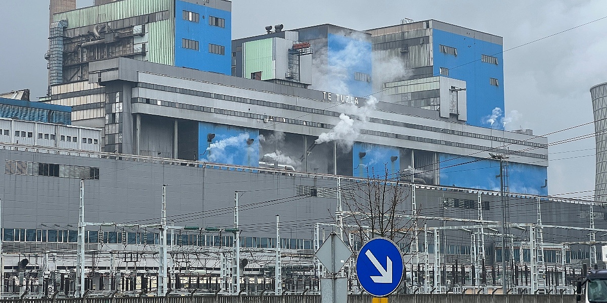 Tuzla usmjerava novac u ekologiju dok Kakanj to zanemaruje: Revizija otkrila manjkavosti u trošenju naknada od termoelektrana