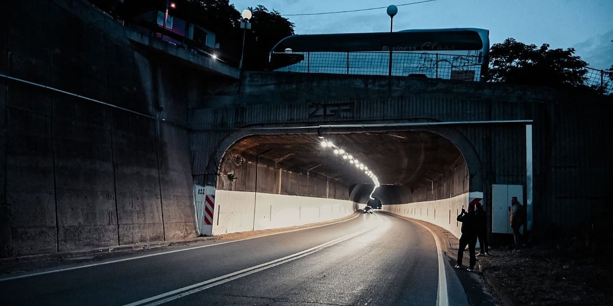Tunel na ulazu u Sarajevo dobio rasvjetu nakon četiri decenije