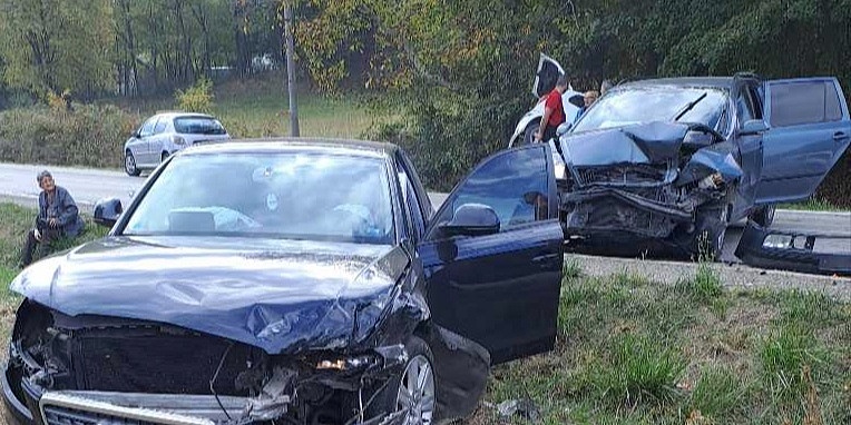 Niz saobraćajnih nesreća u Žepču i Maglaju: Četiri osobe povrijeđene u kratkom vremenskom roku