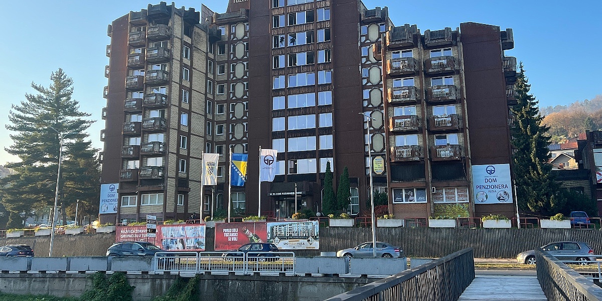 Potvrđena optužnica protiv sedam osoba zbog smrtonosnog požara u Domu penzionera u Tuzli