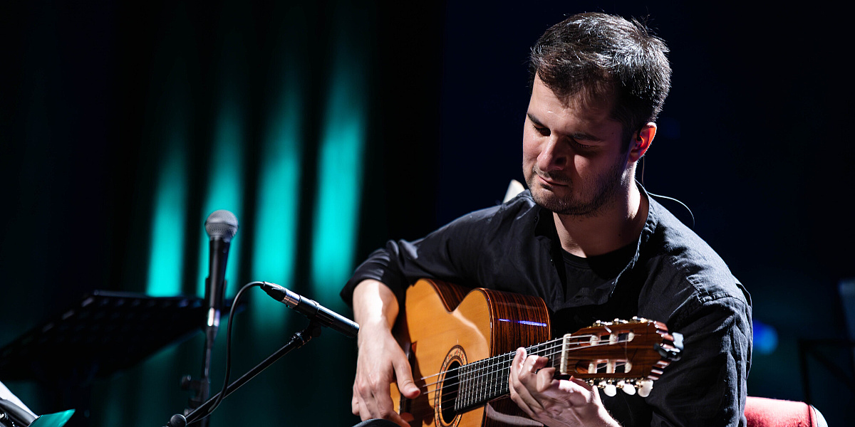 Mostar domaćin nesvakidašnjeg koncerta: Mirza Redžepagić i SA Sinfonietta spajaju flamenko i klasiku