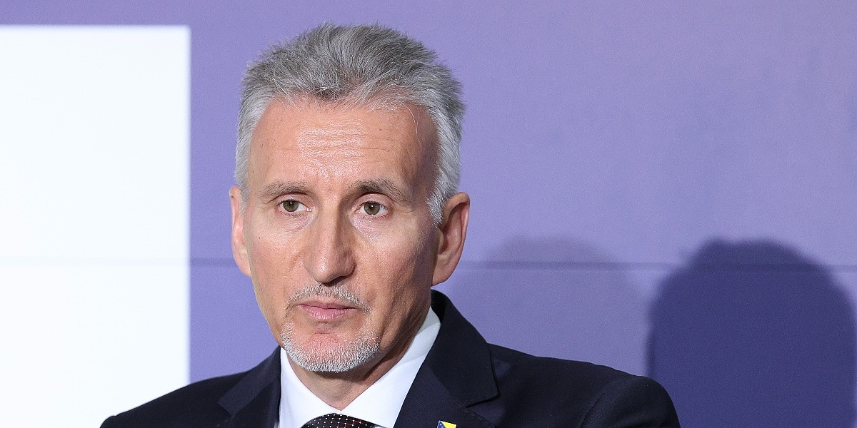 Ademović uputio apelaciju Ustavnom sudu BiH i upozorio na prenošenje državnih nadležnosti