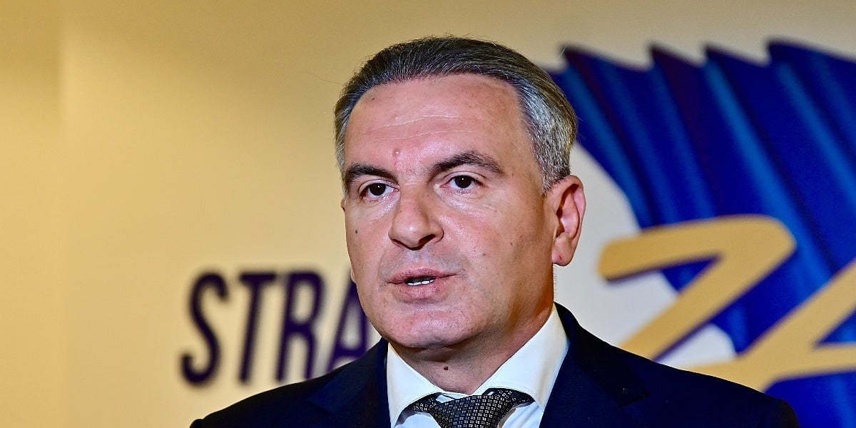 Smajić osudio smjenu Đozića u Srebrenici i najavio potpunu pravnu podršku