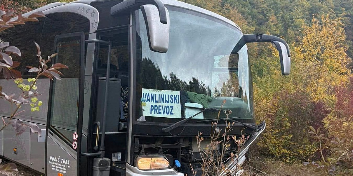 Nogometaši Famosa imali saobraćajnu nesreću na putu ka Goraždu, prvenstveni susret odgođen
