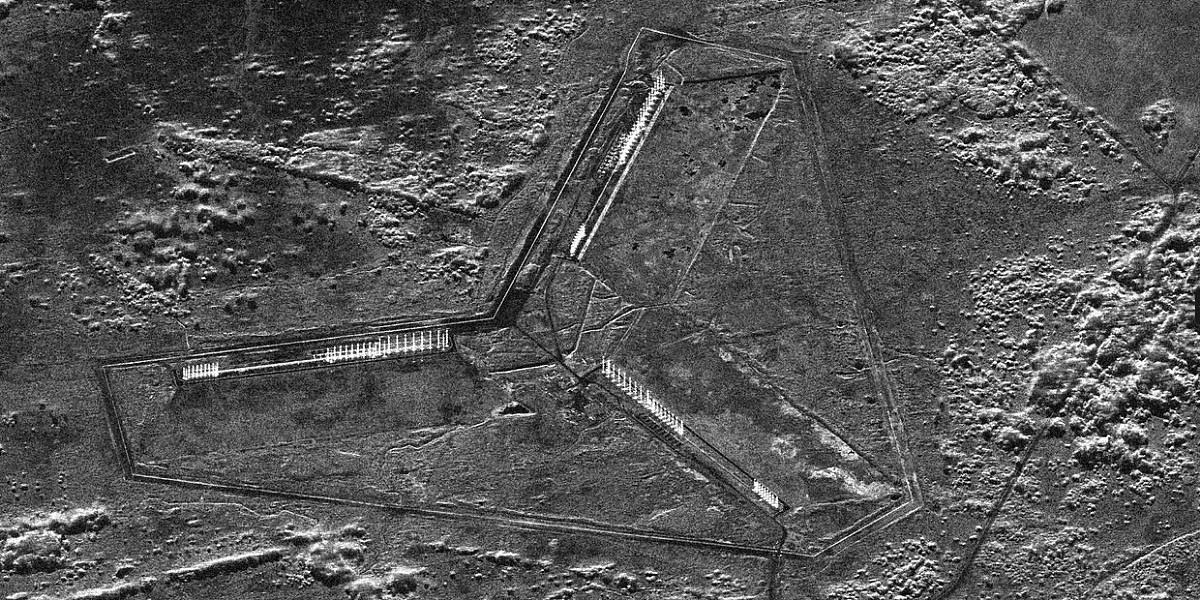 Rusija gradi ogroman radar 37 kilometara od Poljske, imat će pod nadzorom gotovo cijelu Evropu Rusija gradi ogroman radar 37 kilometara od Poljske, imat će pod nadzorom gotovo cijelu Evropu