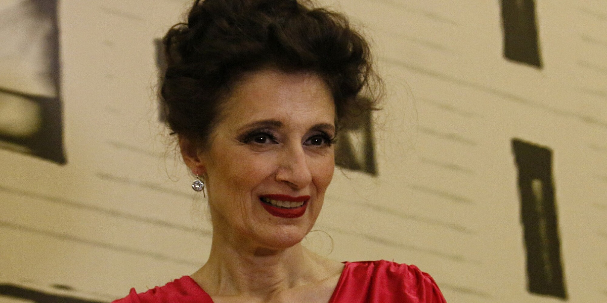 Doris Dragović o životu van scene: Hranim galeba, golubove i mačku dva puta dnevno Doris Dragović o životu van scene: Hranim galeba, golubove i mačku dva puta dnevno
