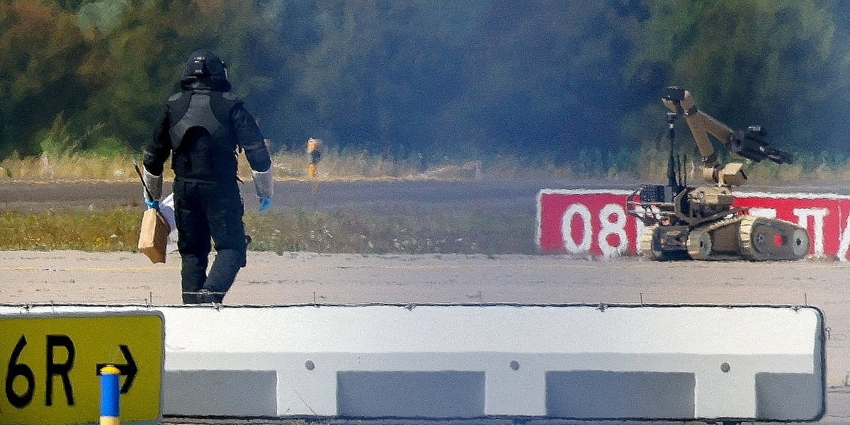 WSJ: Putin naredio sabotaže protiv NATO-a, napad dronom na aerodrom u Leipzigu organizovan preko Srbije WSJ: Putin naredio sabotaže protiv NATO-a, napad dronom na aerodrom u Leipzigu organizovan preko Srbije