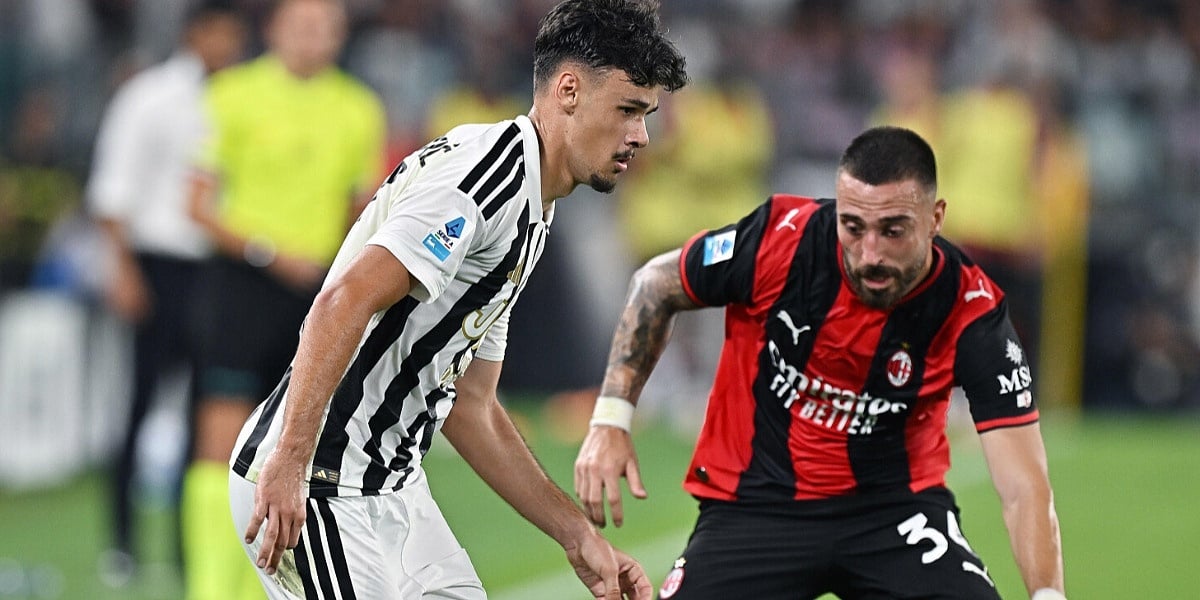 Navijači Juventusa se pitaju: Upropaštava li Spalletti talent Alajbegovića? Navijači Juventusa se pitaju: Upropaštava li Spalletti talent Alajbegovića?
