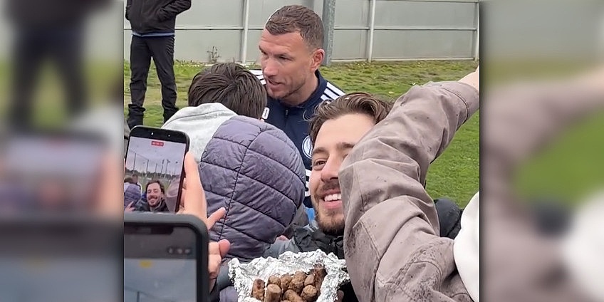 Njemački influenser Edinu Džeki na trening donio ćevape, Dijamant se nije dao omesti Njemački influenser Edinu Džeki na trening donio ćevape, Dijamant se nije dao omesti