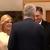 Tomislav Nikolić pokušao "po srpski" poljubiti Kolindu Grabar-Kitarović