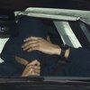Nakon što je dobio otkaz, Mourinho trening centar napustio s kapuljačom preko lica