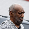 Vidno nezadovoljan Bill Cosby snimljen ispred zgrade suda u Pennsylvaniji