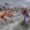 Tradicija u New Yorku od 1903: Skakali u vodu prvog dana nove godine