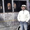 Ostao bez posla, žene i kuće, pa novi život započeo u starom minibusu