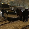 Sarajevo: Automobil završio na tramvajskim šinama