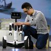 Robot batler iz Intela može dočekati goste kad vas nema kući