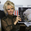 Francuska: Novinari se tukli i psovali nakon dolaska Pamele Anderson