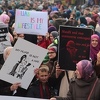 Građani Sarajeva protestnom šetnjom poručili: Hidžab - moje pravo, moj izbor