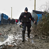 Francuska: Počelo rušenje "džungle", migrantskog kampa u Calaisu