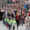 Olovo: Mirna šetnja i 24 karanfila za ubijenu Arnelu Đogić