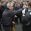 Radnici Krivaje Mobel blokirali Zavidoviće: Ne želimo kući dok nam se ne ispune zahtjevi