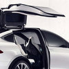 Tesla opozvao 2.700 automobila zbog problema sa sjedištem