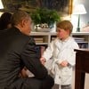 Maleni princ George u kućnom ogrtaču upoznao Baracka Obamu