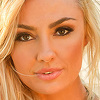 Brooke Evers na naslovnici magazina Fitness Gurls