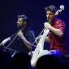 2Cellos priredili spektakl u sarajevskoj Skenderiji: Nakon selfija s publikom odsvirali "Prvi poljubac"