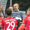 Šampionski ispraćaj: Guardiola na rukama igrača Bayerna, Španac nije mogao sakriti suze