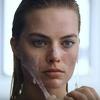 U stilu "Američkog psiha": Kako se Margot Robbie brine o svojoj ljepoti